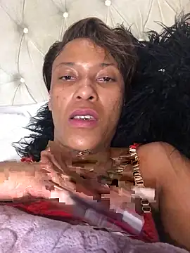 Snapshot of Kylie_Hairy_Bbc chatting on October 2025 01:17:02 AM Kylie Hairy Bbc online show from October 2025 01:17:02 AM