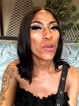 Snapshot of Kylie_Hairy_Bbc chatting on October 2025 04:07:02 PM Kylie Hairy Bbc online show from October 2025 04:07:02 PM