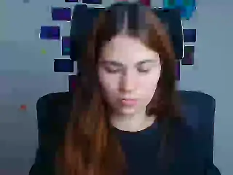 Loon Amore online show from November 2025 06:35:01 AM