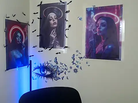 Snapshot of StrangerGi chatting on November 2025 06:57:01 AM StrangerGi online show from November 2025 06:57:01 AM