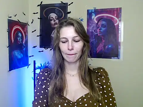 Snapshot of StrangerGi chatting on November 2025 01:00:02 PM StrangerGi online show from November 2025 01:00:02 PM