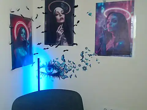 Snapshot of StrangerGi chatting on November 2025 06:37:01 AM StrangerGi online show from November 2025 06:37:01 AM