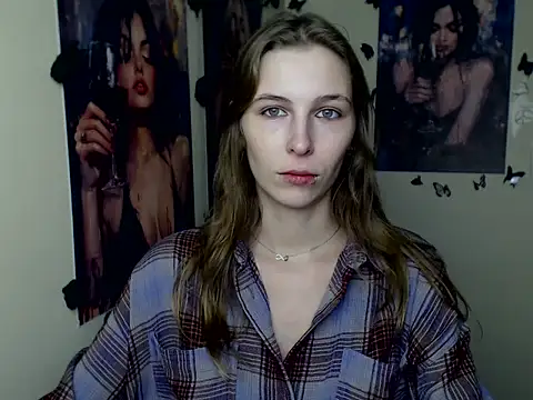 Snapshot of StrangerGi chatting on December 2025 12:58:01 PM StrangerGi online show from December 2025 12:58:01 PM