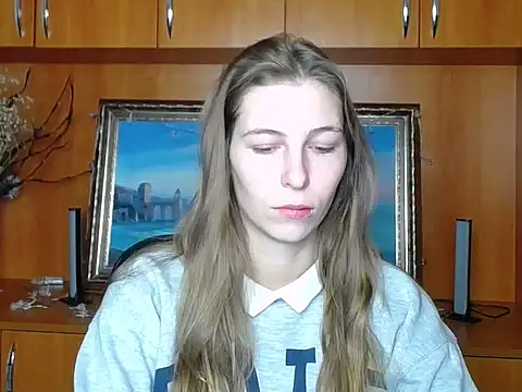 Snapshot of StrangerGi chatting on December 2025 07:03:02 AM StrangerGi online show from December 2025 07:03:02 AM