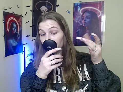 Snapshot of StrangerGi chatting on December 2025 01:37:02 PM StrangerGi online show from December 2025 01:37:02 PM