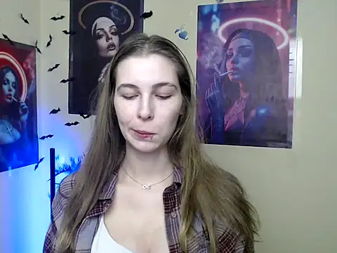 Snapshot of StrangerGi chatting on January 2026 07:00:01 AM StrangerGi online show from January 2026 07:00:01 AM