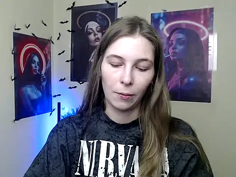 Snapshot of StrangerGi chatting on February 2026 07:15:01 AM StrangerGi online show from February 2026 07:15:01 AM