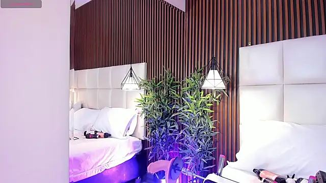 CailynBrowm online show from January 2026 04:37:02 AM