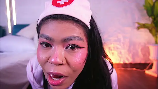 CailynBrowm online show from April 2026 04:06:02 AM