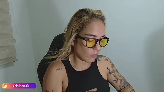 Snapshot of Isis69_ chatting on February 2026 11:56:01 PM Isis69 online show from February 2026 11:56:01 PM