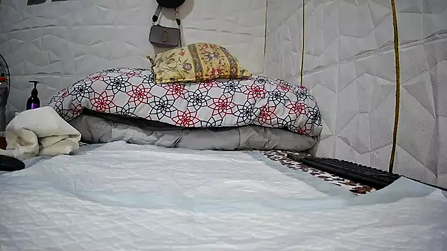 Snapshot of Mendoza_Amaranata chatting on October 2025 03:39:02 AM Mendoza Amaranata online show from October 2025 03:39:02 AM