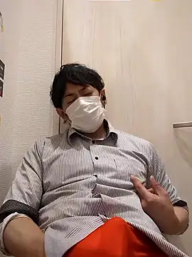 Snapshot of RYOTA8888888888 chatting on October 2025 05:35:01 PM RYOTA8888888888 online show from October 2025 05:35:01 PM