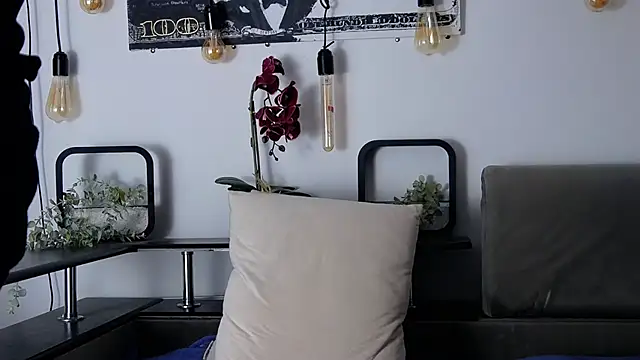 CarterCole online show from March 2025 02:13:01 PM