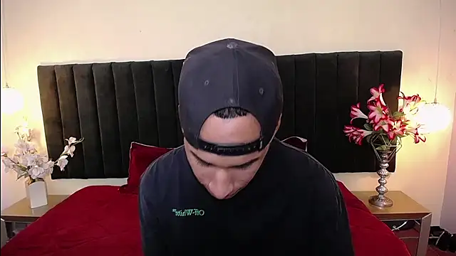 soft attraction online show from November 2025 07:56:02 PM