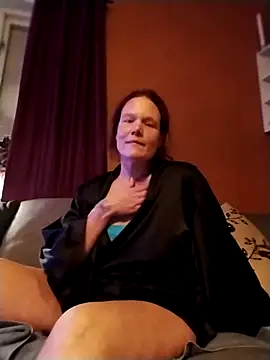 Milfen 7 online show from October 2025 06:15:01 PM