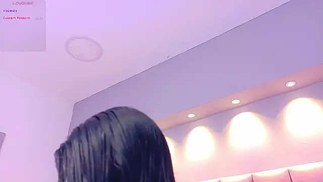 KeilyRoss online show from October 2025 08:11:02 PM