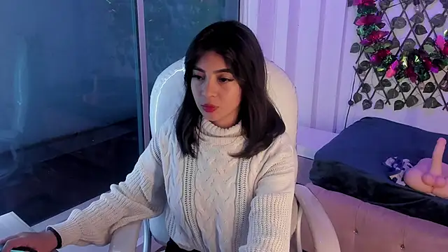 Snapshot of Vic_beckeer chatting on December 2024 04:55:01 AM Vic beckeer online show from December 2024 04:55:01 AM