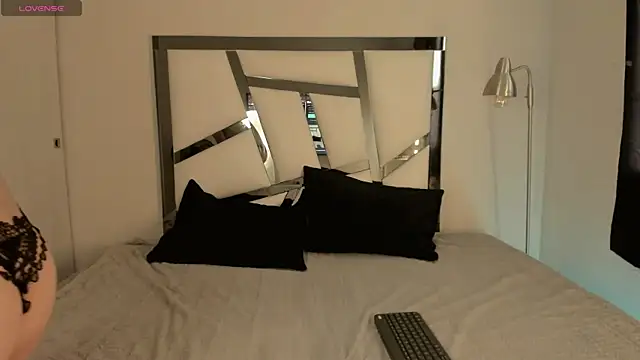 jey 7m online show from April 2026 09:48:02 PM