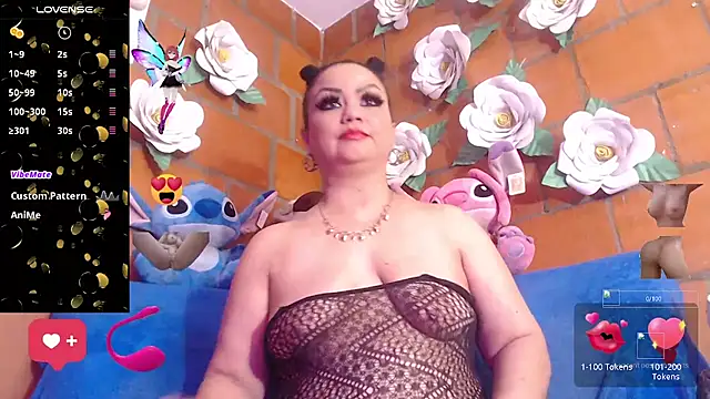 Snapshot of IngritBitch chatting on October 2025 02:16:01 PM IngritBitch online show from October 2025 02:16:01 PM