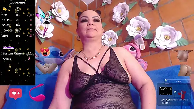 Snapshot of IngritBitch chatting on November 2025 12:51:01 PM IngritBitch online show from November 2025 12:51:01 PM