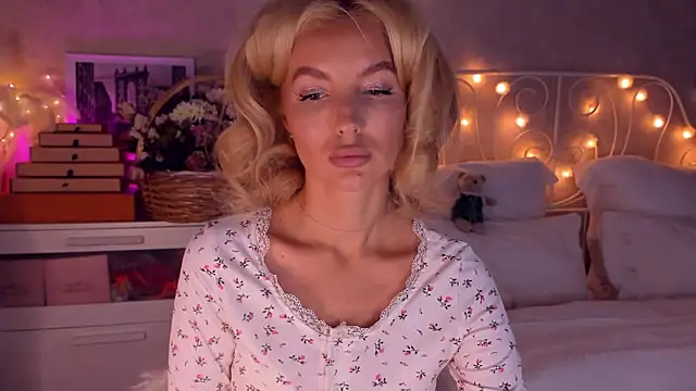 aestetick online show from December 2025 08:44:01 AM