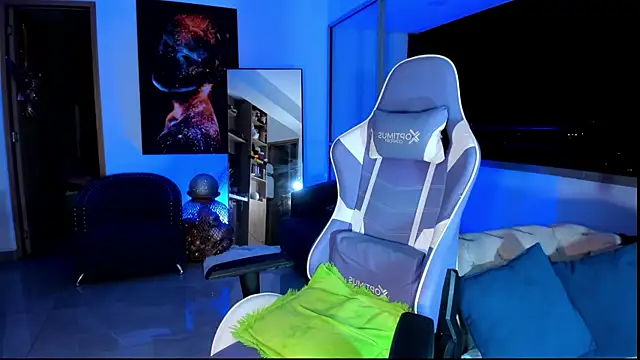 miss sophie98 online show from April 2026 01:19:01 AM