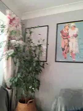 JulianJ50 online show from December 2025 01:09:02 PM