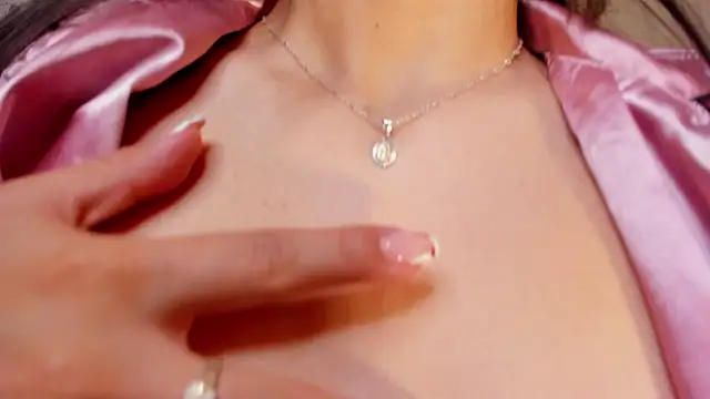 dakotaa   online show from December 2025 07:53:02 PM