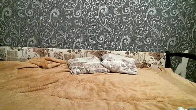 DennisXCaroll online show from February 2025 05:04:01 PM