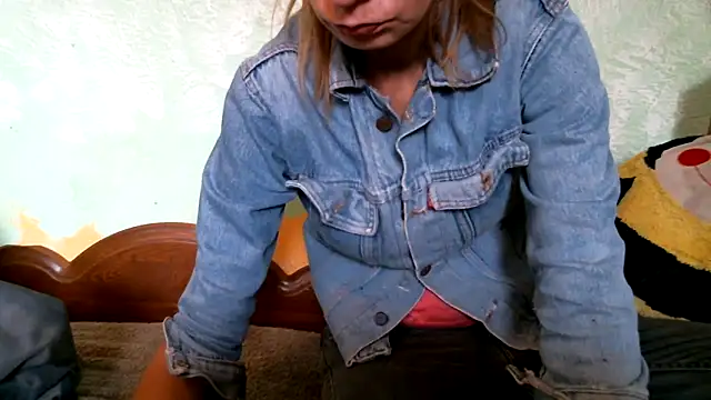 DennisXCaroll online show from October 2025 07:11:01 AM