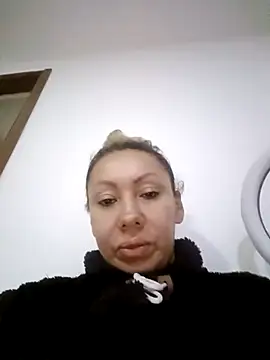 coral smitth online show from November 2025 03:02:01 PM