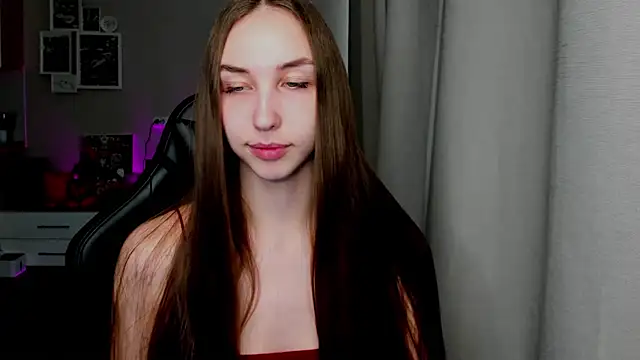 Sm0ly online show from April 2026 02:48:02 AM