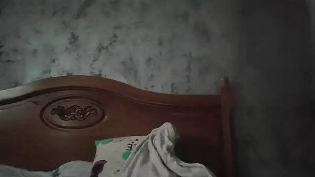 Snapshot of milfmomxx chatting on November 2025 11:41:01 AM milfmomxx online show from November 2025 11:41:01 AM