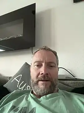 Snapshot of Rockburg chatting on January 2025 03:12:01 PM Rockburg online show from January 2025 03:12:01 PM