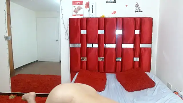 krystal thomson online show from January 2025 07:39:02 PM