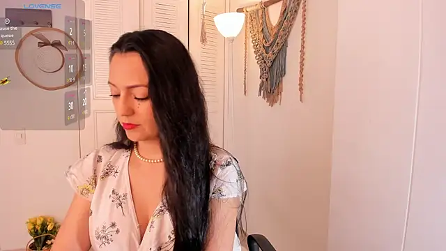 Snapshot of anaruiz_ chatting on December 2024 06:48:02 PM anaruiz online show from December 2024 06:48:02 PM