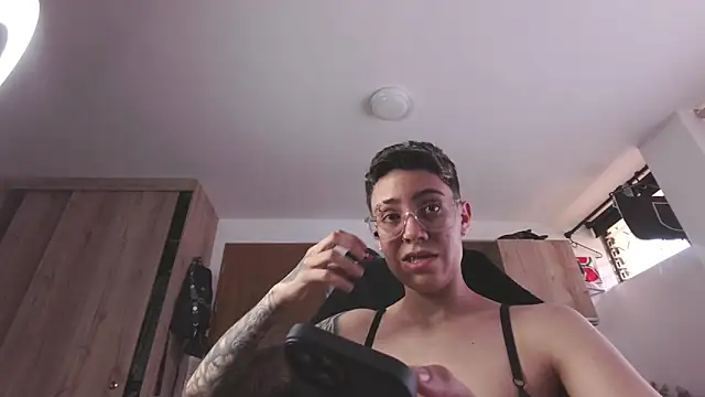 Cutie Shy  online show from March 2026 06:13:02 PM