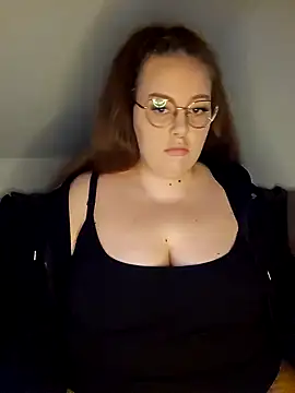 Snapshot of _Julie_x chatting on September 2025 05:42:01 AM Julie x online show from September 2025 05:42:01 AM