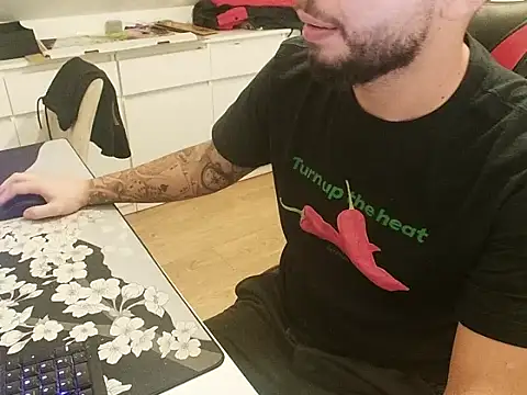 Snapshot of prezydentcam chatting on September 2025 10:39:02 AM prezydentcam online show from September 2025 10:39:02 AM