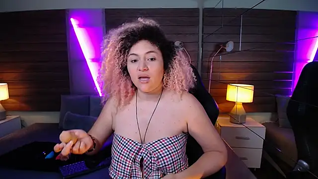 Kateryn  online show from January 2025 06:57:02 PM