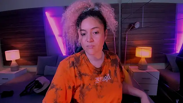 Kateryn  online show from February 2025 08:47:02 PM