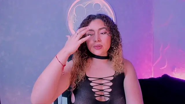 Kateryn  online show from October 2025 08:07:02 PM