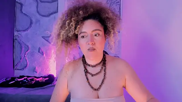 Kateryn  online show from February 2026 11:58:02 PM