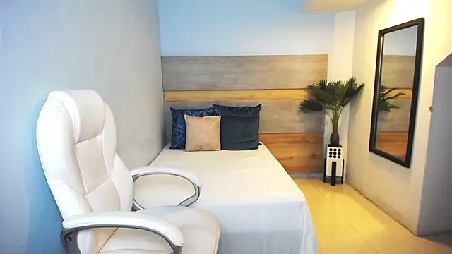 liseth fox online show from January 2025 03:39:01 PM