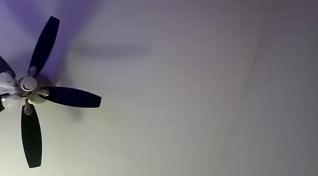 Snapshot of ChiRaqb8 chatting on December 2024 05:33:02 AM ChiRaqb8 online show from December 2024 05:33:02 AM