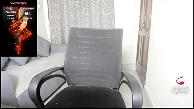 Rubika sharma online show from October 2025 10:00:02 AM