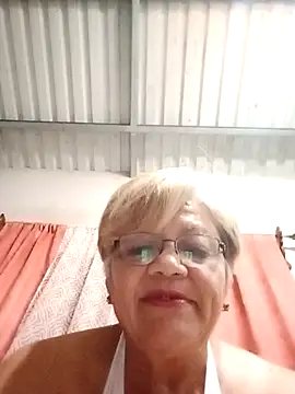 Snapshot of Madrastrahot69 chatting on October 2025 05:24:01 AM Madrastrahot69 online show from October 2025 05:24:01 AM