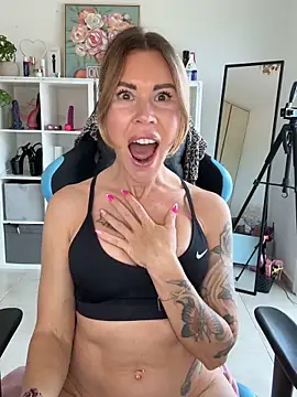 Lara Bergmann online show from March 2026 10:20:01 AM