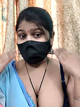 Snapshot of Hotty-simran chatting on October 2025 04:34:01 AM Hotty-simran online show from October 2025 04:34:01 AM