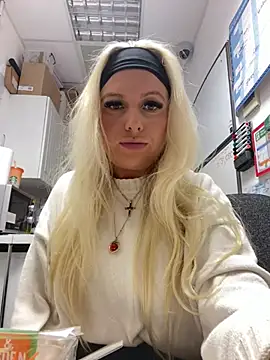 Snapshot of Arabellalee23 chatting on January 2025 02:25:02 PM Arabellalee23 online show from January 2025 02:25:02 PM